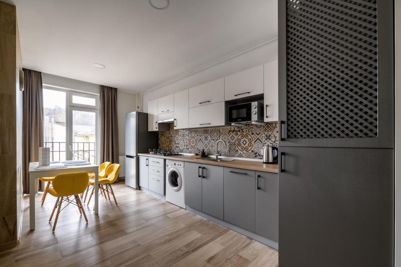 City Aparts Kulisha Str Lviv Exterior photo
